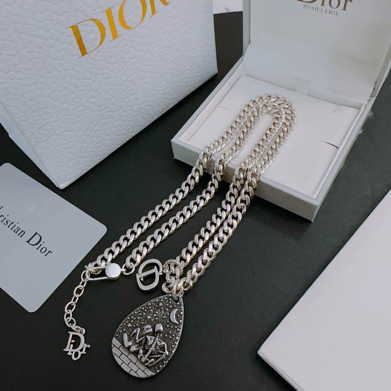 Dior Necklace 06lyr691